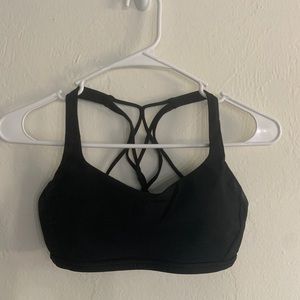 Lululemon | Free To Be Wild | Size 4